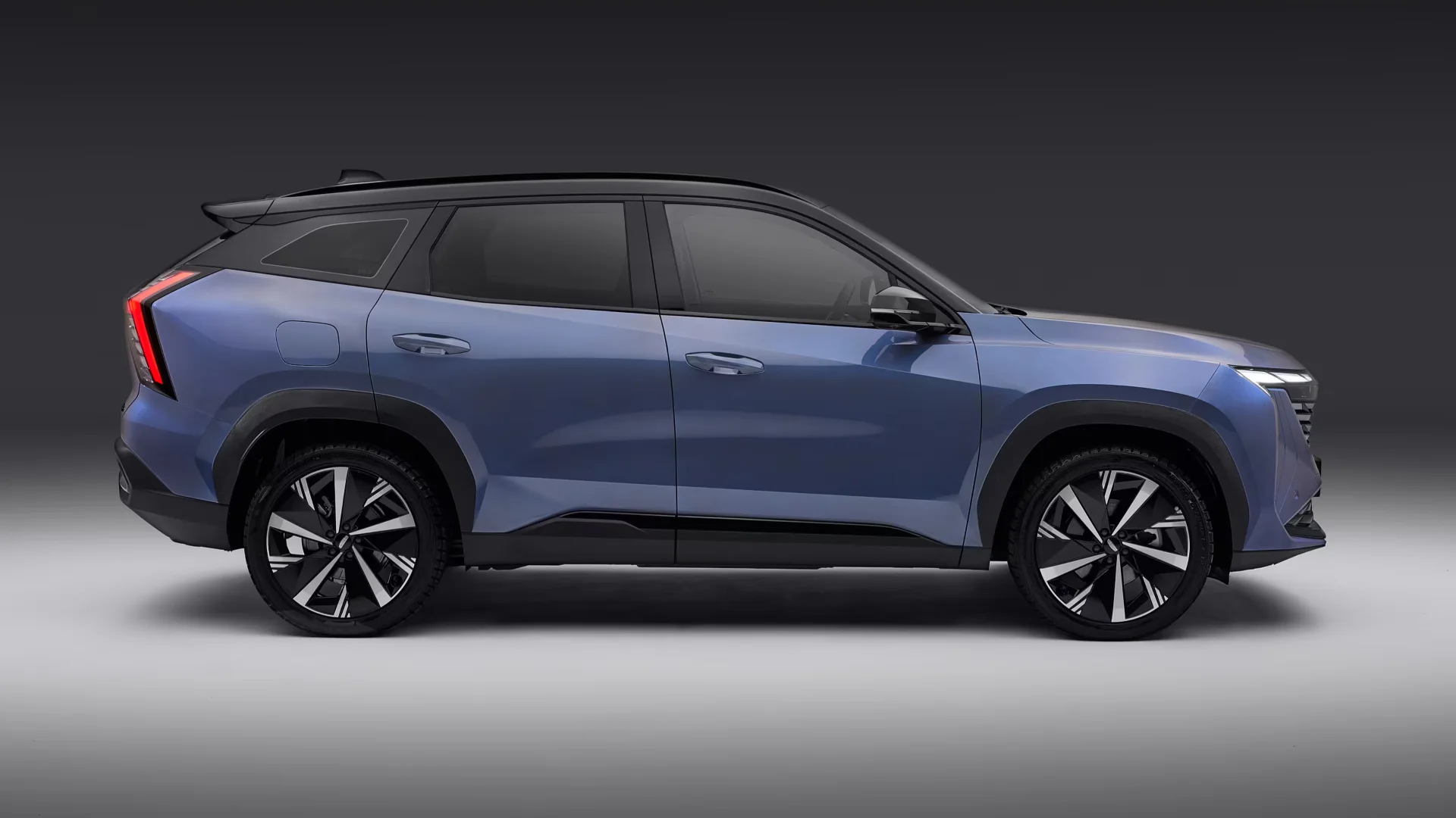 Geely Atlas: клиренс