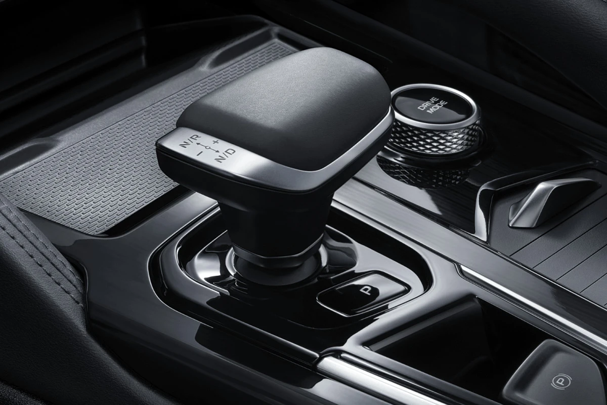 Geely Monjaro купить в Новосибирске